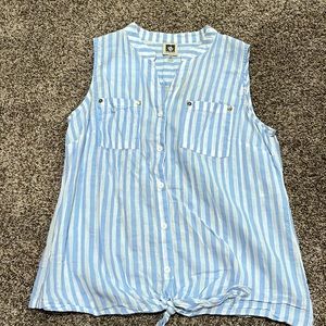 Anne Klein tie front sleeveless tank, size small
